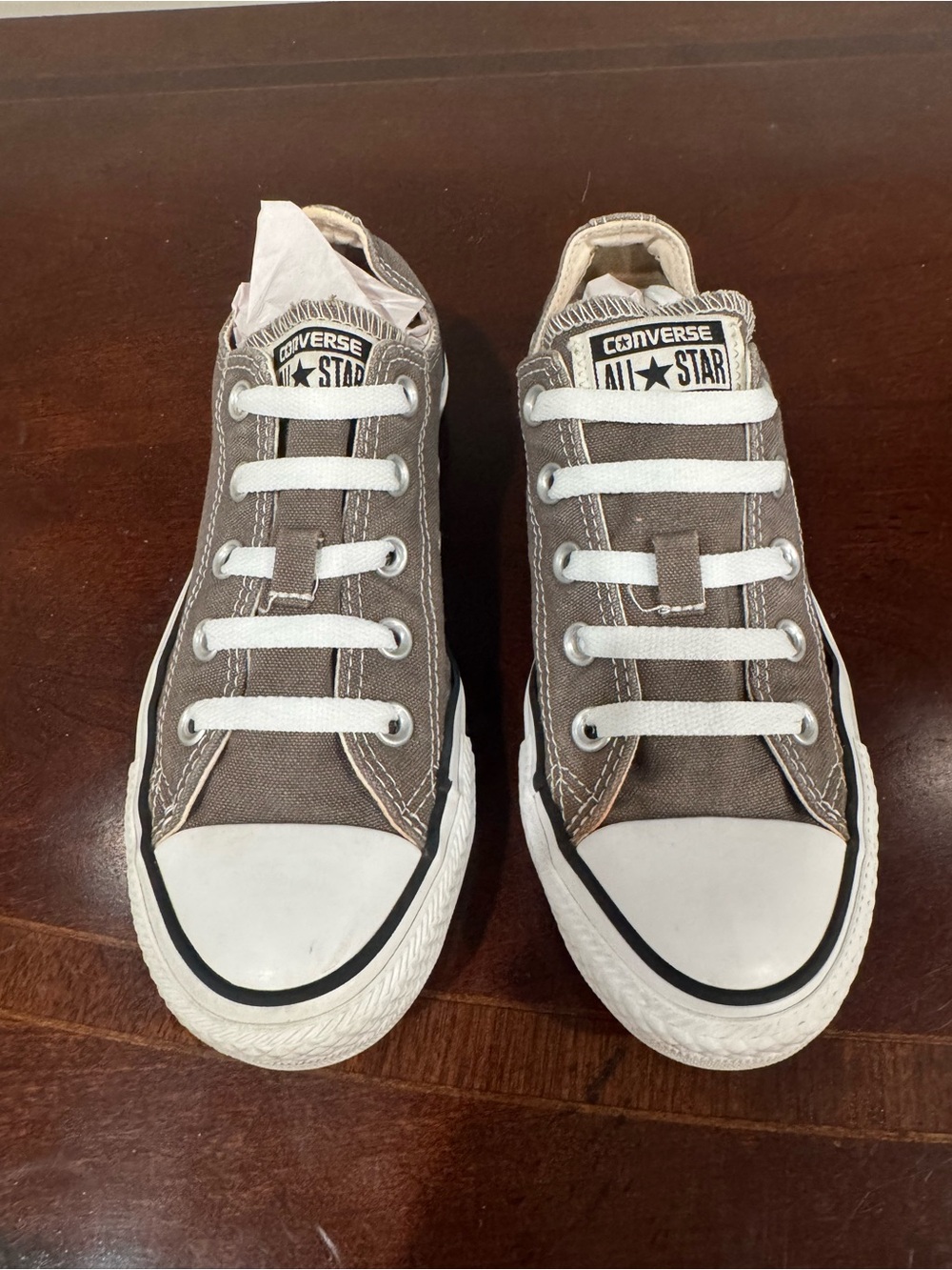 Converse All Star Low Top Sneakers - Gray & White Size M 6/W 7.5